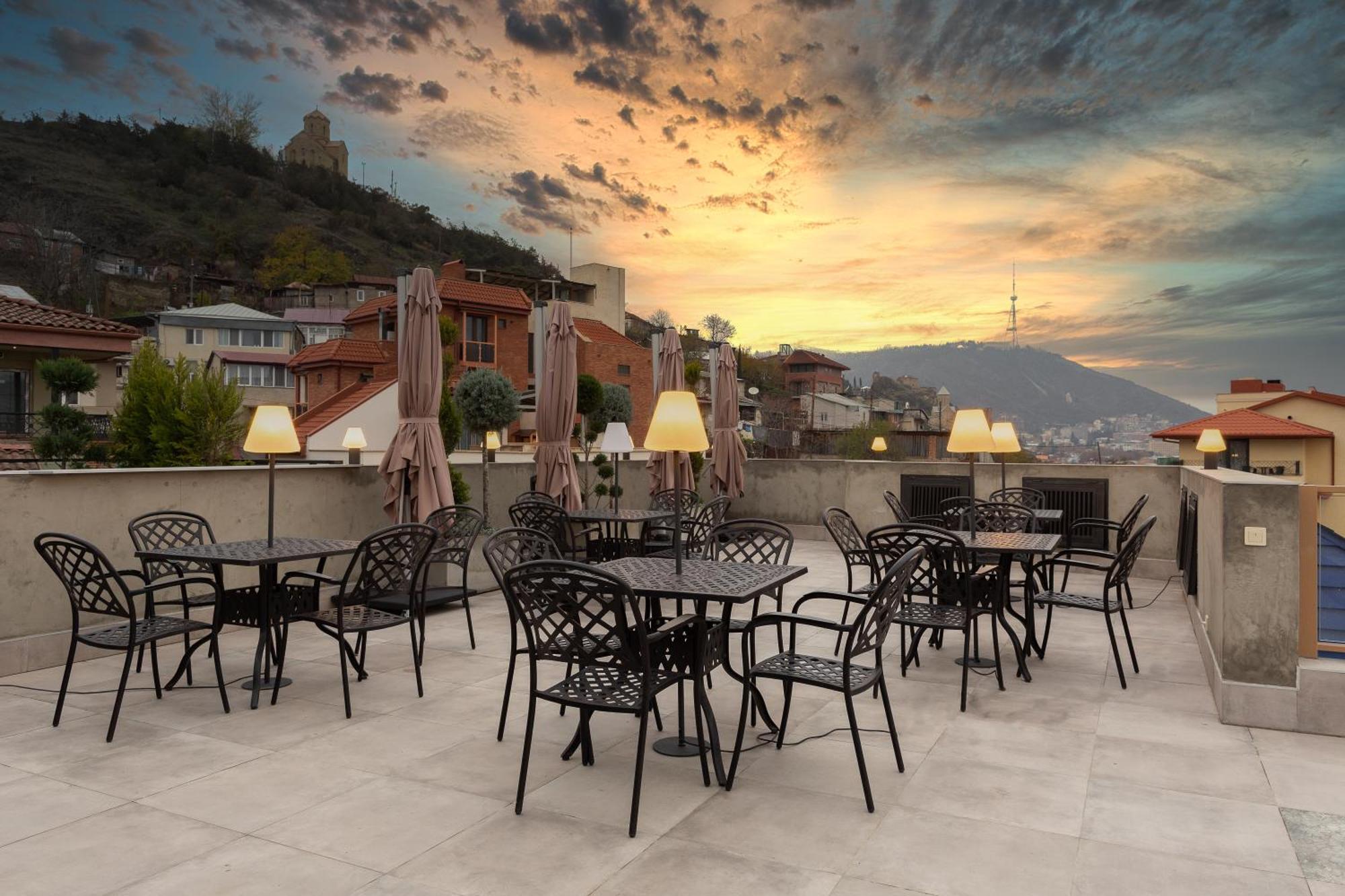 Brooch Boutique Hotel Tbilisi Exterior photo