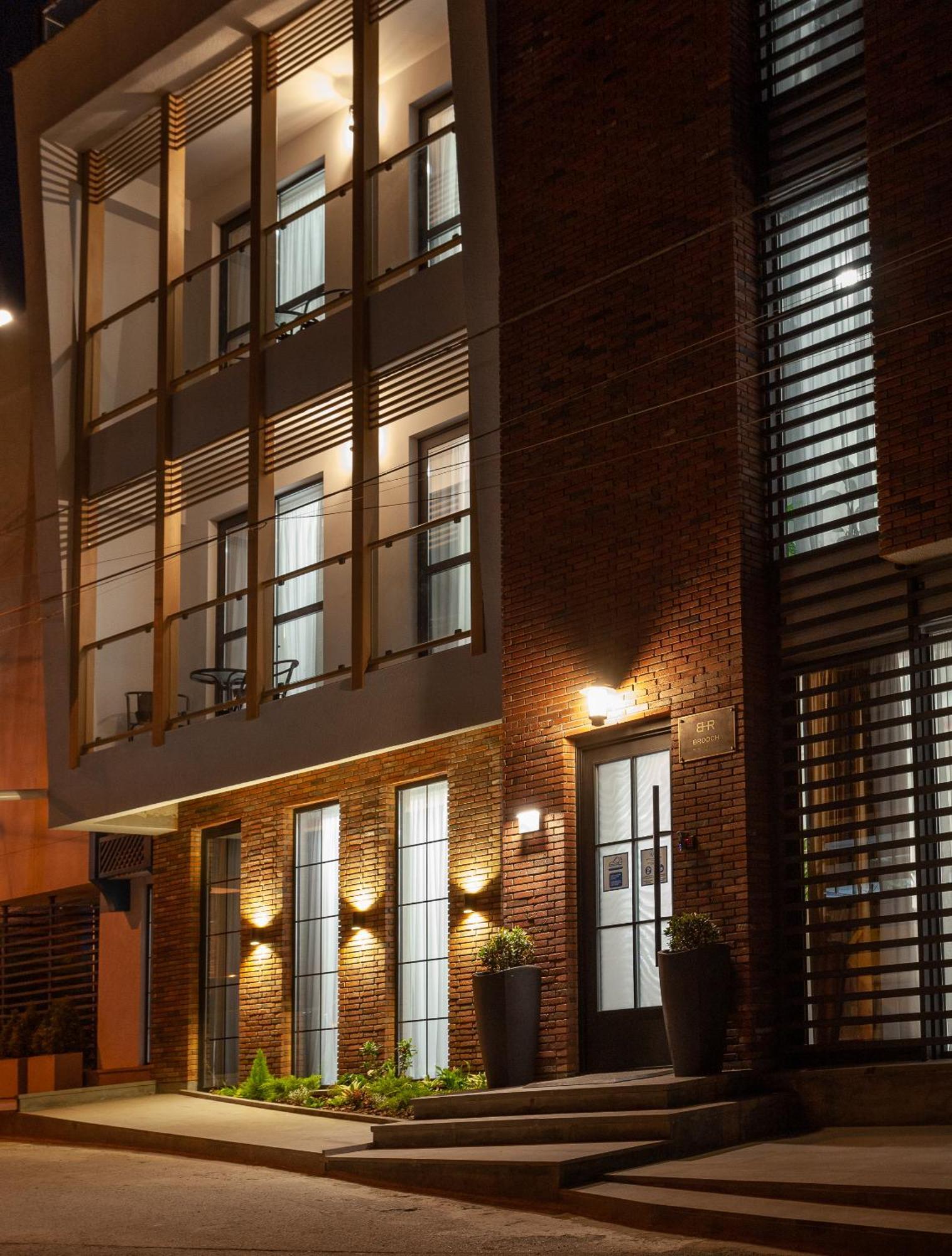 Brooch Boutique Hotel Tbilisi Exterior photo